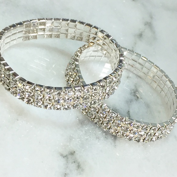 Jewelry - Set of 2 Silver Crystal Stretch bracelets.